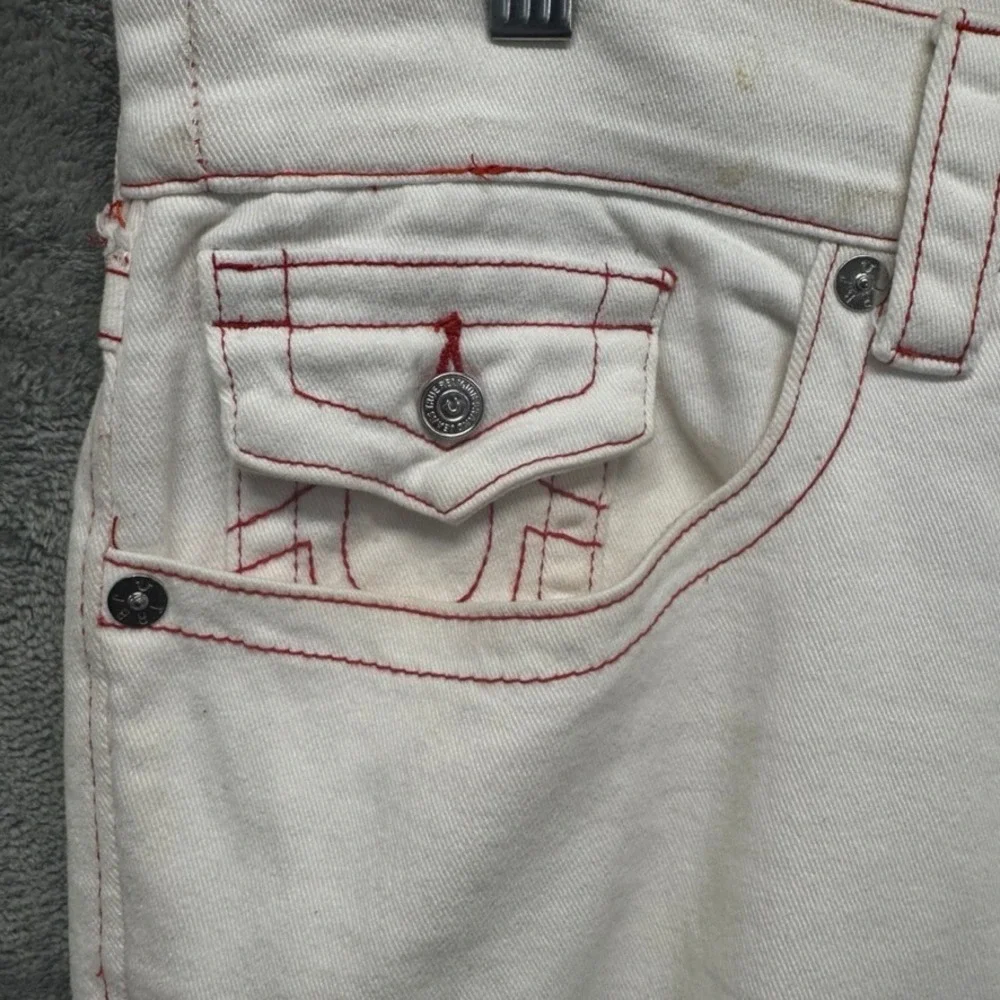 True Religion Ricky Relaxed Straight White Red Stitch Jeans Mens 38 x 27